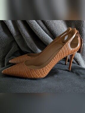 Aquazzura Cognac Croc-Embossed Pointed Toe Ankle-Strap Pumps Peeptoe Hassle 39